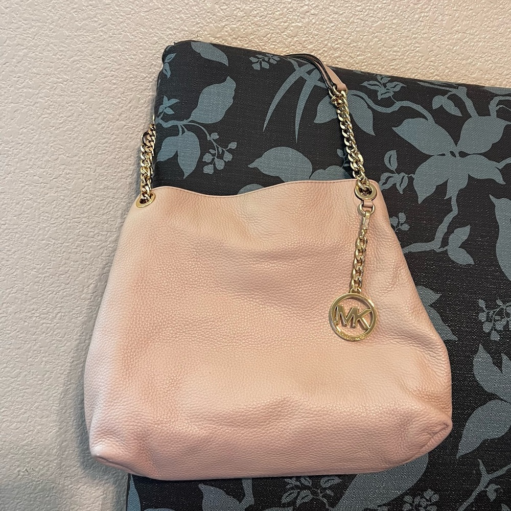 Michael Kors Jet Set Large Shoulder Bag